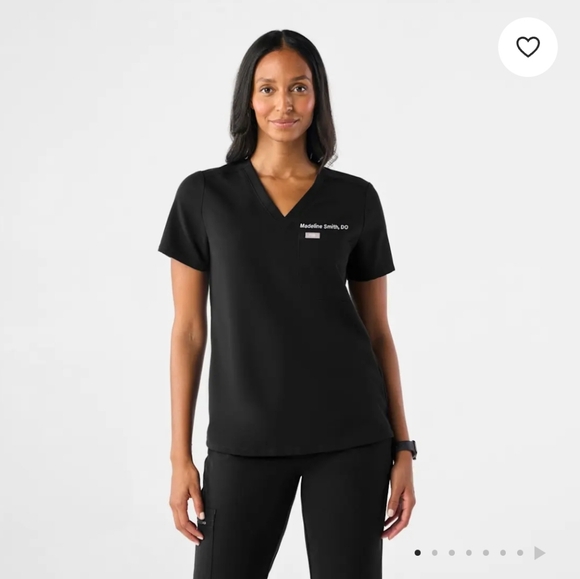 Figs Tops - FIGS Catarina One-Pocket Scrub Top Women's Size Medium Regular Black